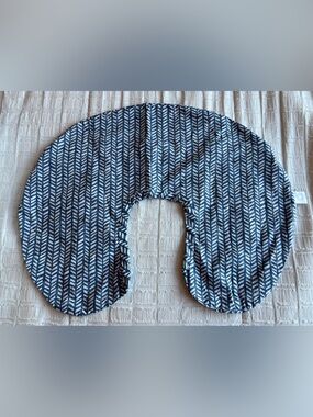 Boppy Replacement Nursing Pillow Cover Blue White Herringbone Like New